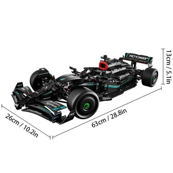 Aileron DRS activable de la Mercedes-AMG F1 W14 E LEGO