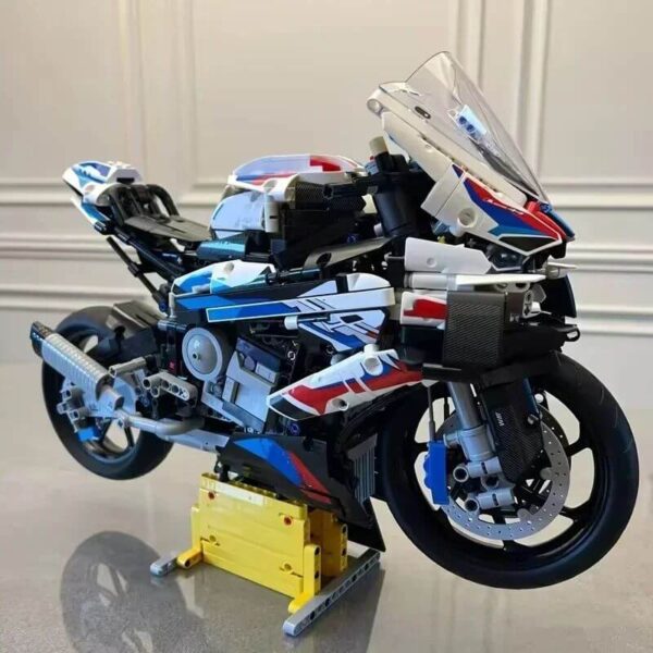 Moto BMW M 1000 RR en LEGO