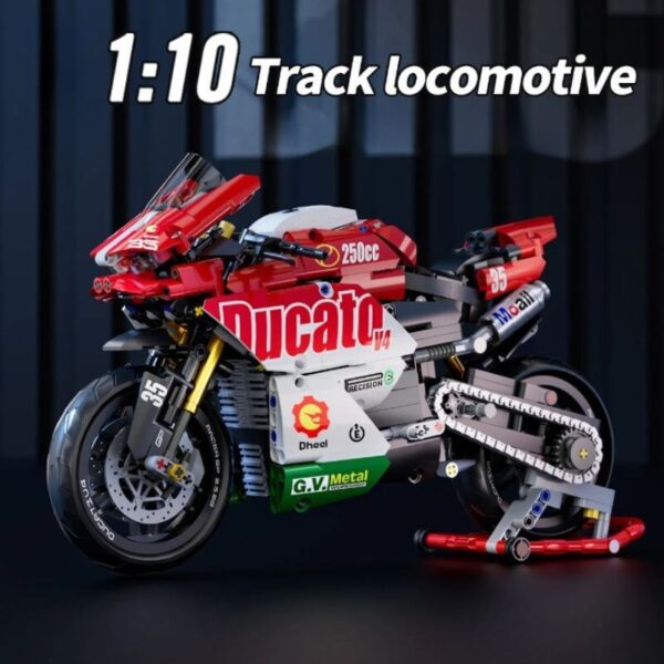 Bloc de construction Moto GP Ducati V4 montée sur support d'exposition.